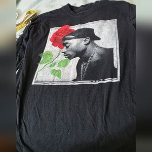Tupac Mens Small T-Shirt Black Long Sleeve Single Rose Crew Neck Cotton